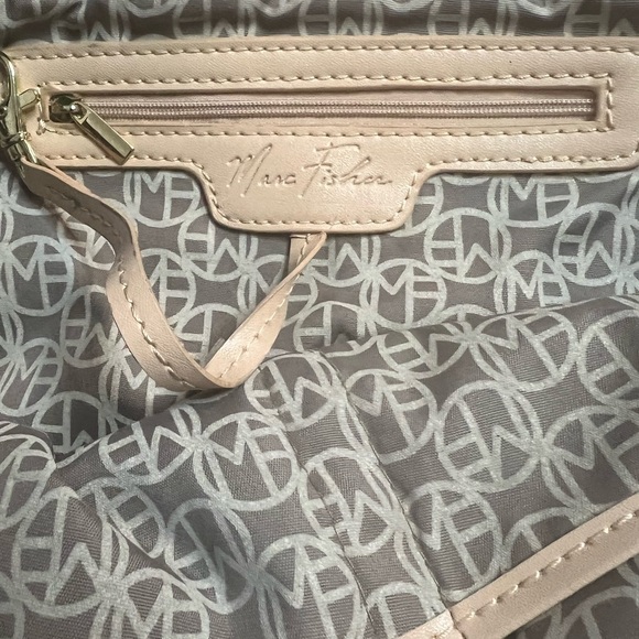 Marc Fisher OverSized Purse/Tote Vegan Leather - Picture 6 of 7